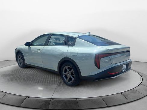 Used 2025 Kia K4 FWD image 5