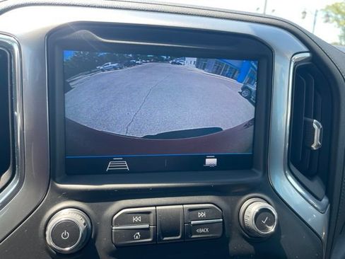 Used 2021 Chevrolet Silverado 1500 LT Trail Boss w/ Bed Protection Package AWD/4WD image 9