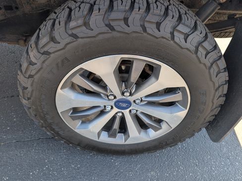 Used 2019 Ford F150 XL w/ Equipment Group 101A Mid AWD/4WD image 9