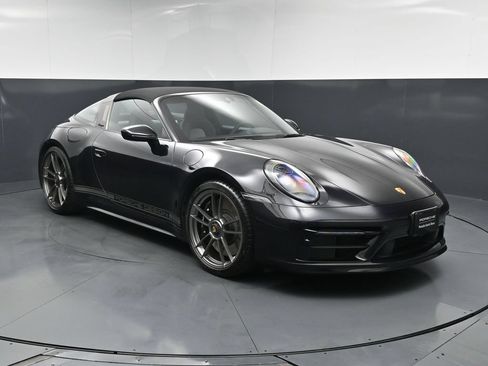Used 2023 Porsche 911 50th Anniversary Edition AWD/4WD image 12