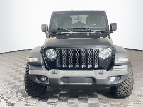 Used 2018 Jeep Wrangler Unlimited Sport S AWD/4WD image 3