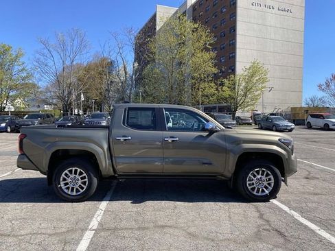 New 2026 Toyota Tacoma Limited AWD/4WD image 2