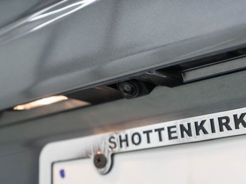 Used 2024 Nissan Kicks SV image 9