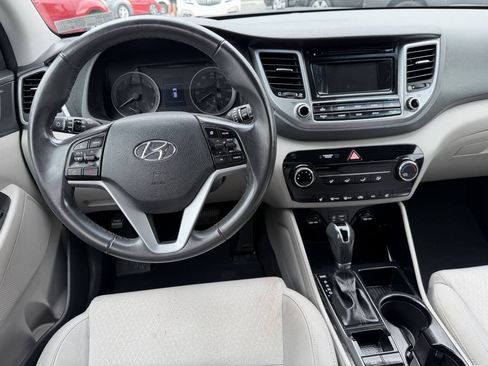 Used 2017 Hyundai Tucson Sport w/ Cargo Package AWD/4WD image 7