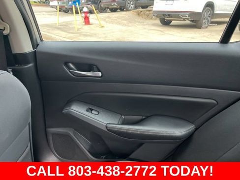 Used 2022 Nissan Altima 2.5 SV FWD image 14