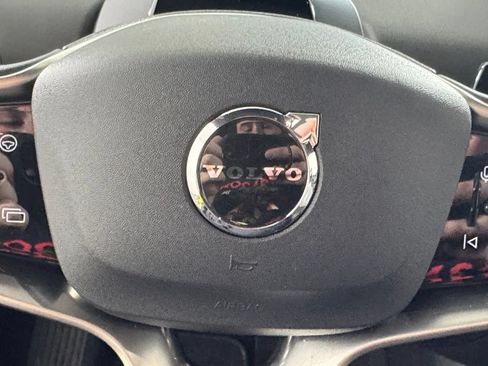Certified 2025 Volvo EX30 Ultra AWD/4WD image 30
