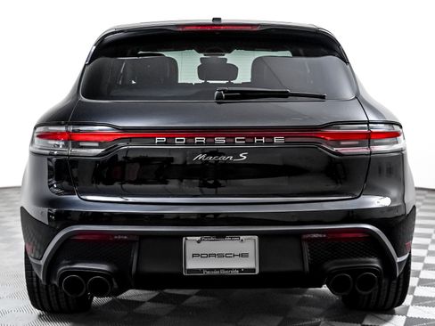 Certified 2023 Porsche Macan S AWD/4WD image 11