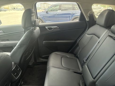 Certified 2023 Kia Sportage EX FWD image 13