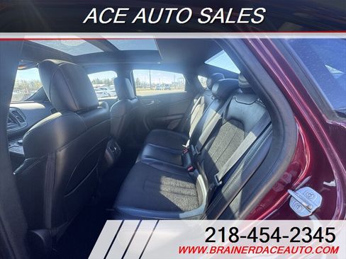 Used 2015 Chrysler 200 S w/ Comfort Group AWD/4WD image 9