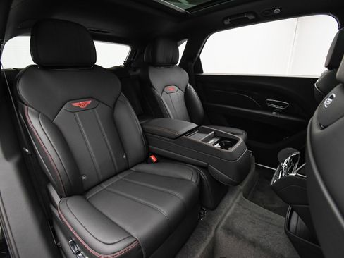 New 2024 Bentley Bentayga Extended Wheelbase image 48