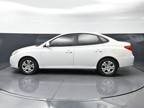 Used 2009 Hyundai Elantra GLS image 8