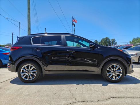 Used 2021 Kia Sportage S w/ S FWD Premium Package image 4