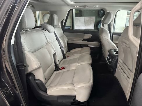 Used 2025 Ford Expedition Max Active image 39