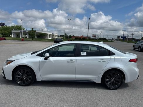 Certified 2026 Toyota Corolla SE FWD image 6