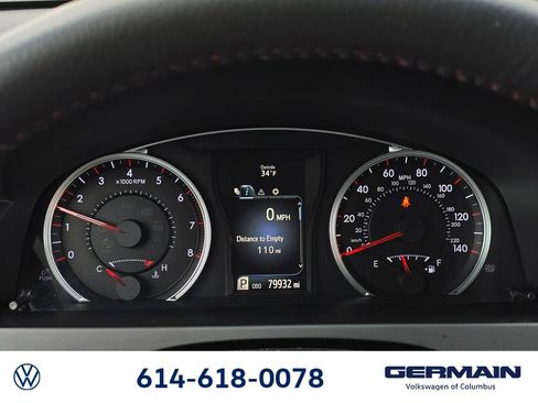 Used 2017 Toyota Camry SE image 28