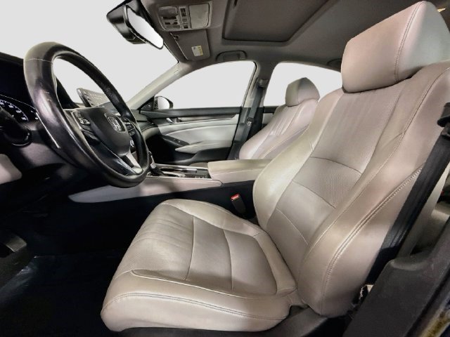 Used 2018 Honda Accord Touring image 21