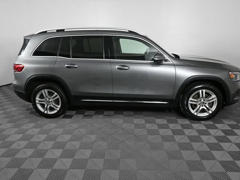 Used 2022 Mercedes-Benz GLB 250 4MATIC image 26