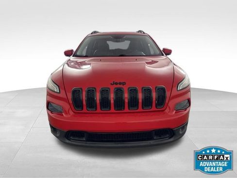 Used 2018 Jeep Cherokee Limited w/ High Altitude Package AWD/4WD image 2