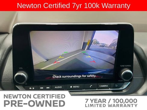 Used 2023 Nissan Rogue S AWD/4WD image 11