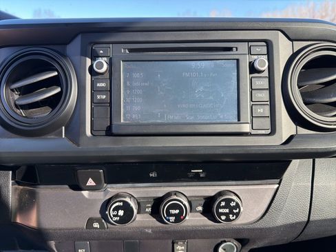 Used 2016 Toyota Tacoma SR5 image 23