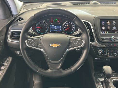 Used 2023 Chevrolet Equinox LT AWD/4WD image 16