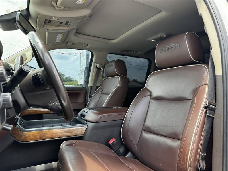 Used 2015 Chevrolet Silverado 1500 High Country w/ High Country Premium Package AWD/4WD image 26
