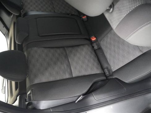 Used 2018 Nissan Rogue Sport SV w/ SV All-Weather Package AWD/4WD image 8