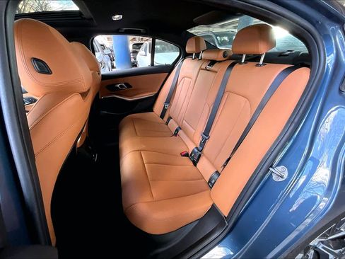 Certified 2025 BMW 330i Sedan image 20