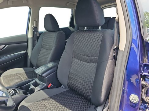 Used 2020 Nissan Rogue S AWD/4WD image 12