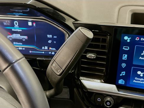 Used 2023 Chevrolet Silverado 1500 LT image 25