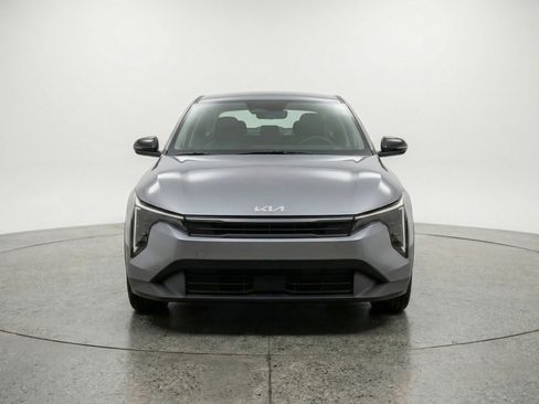 Used 2025 Kia K4 LXS image 2