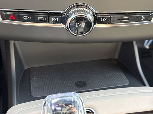 New 2026 Volvo XC90 B6 Plus AWD/4WD image 31