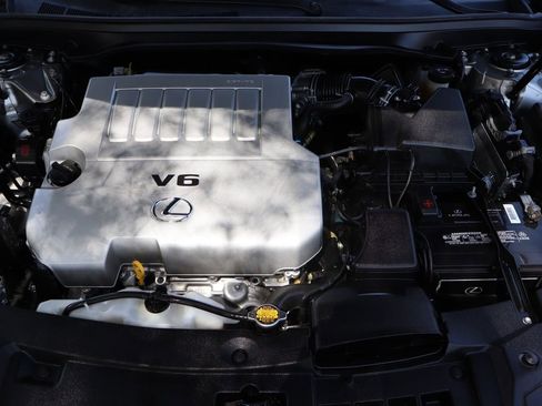 Used 2015 Lexus ES 350 w/ Luxury Package image 40