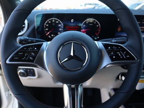 New 2026 Mercedes-Benz GLA 250 4MATIC image 36