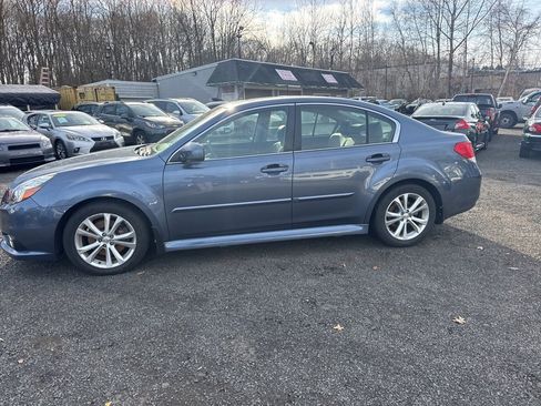 Used 2013 Subaru Legacy 3.6R Limited image 19