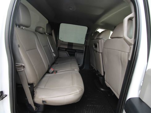 Used 2019 Ford F250 XL w/ Power Equipment Group image 15