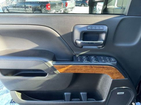 Used 2019 Chevrolet Silverado 2500 High Country w/ Duramax Plus Package image 15