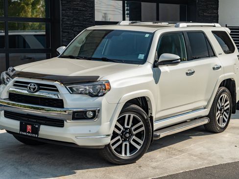 Used 2020 Toyota 4Runner Limited AWD/4WD image 4