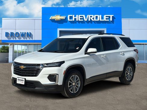 Used 2023 Chevrolet Traverse LT image 6