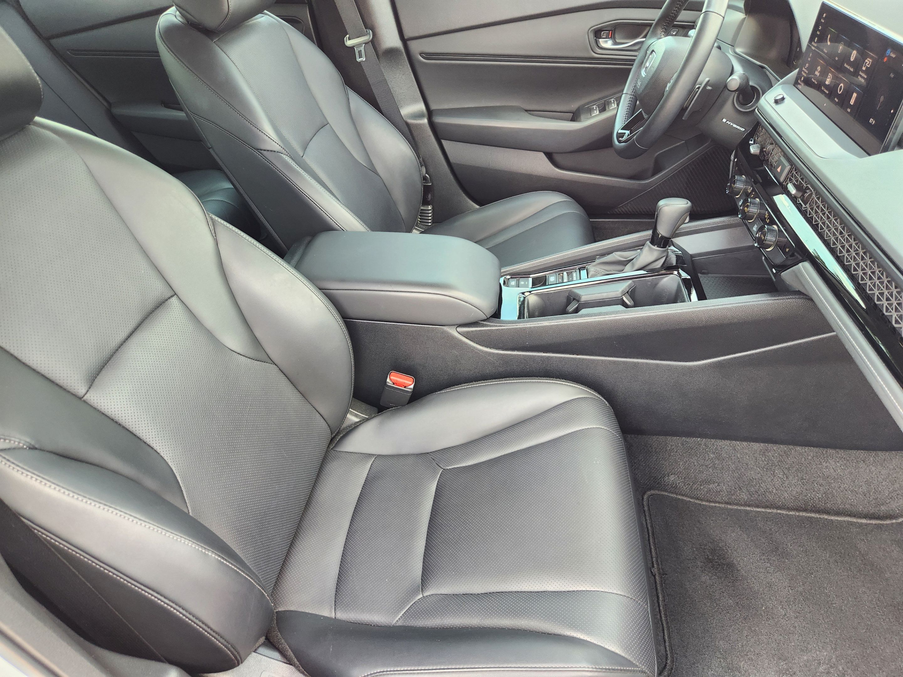 Used 2024 Honda Accord EX-L image 9
