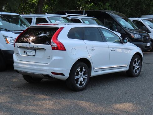 Used 2015 Volvo XC60 T6 AWD/4WD image 5