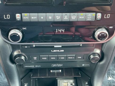 Certified 2023 Lexus GX 460 Premium AWD/4WD image 27