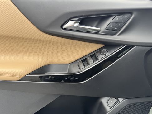 New 2026 Chevrolet Equinox ACTIV w/ Convenience Package III image 11