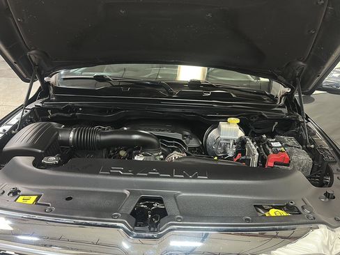 Used 2019 RAM 1500 Limited image 13