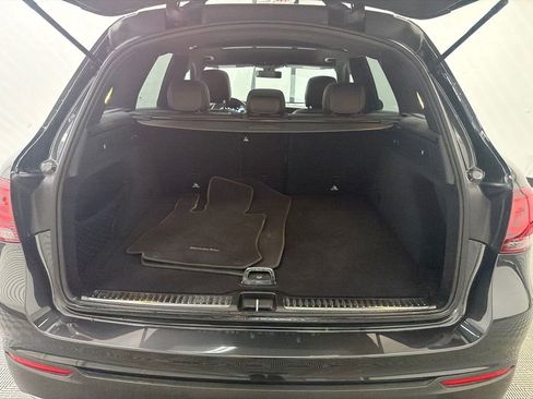 Used 2021 Mercedes-Benz GLC 300 w/ Premium Package image 20
