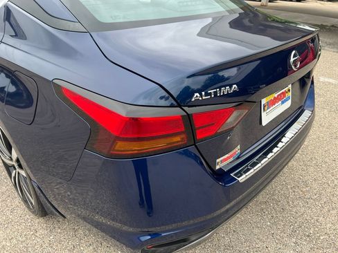 Certified 2022 Nissan Altima 2.5 SR FWD image 33