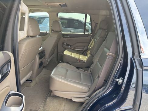 Used 2018 GMC Yukon SLT w/ Premium Edition AWD/4WD image 11