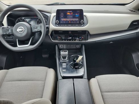 Used 2023 Nissan Rogue SV FWD image 12