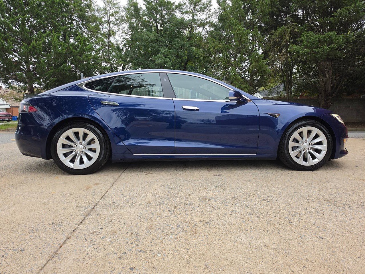 Used 2018 Tesla Model S 100D AWD/4WD image 2
