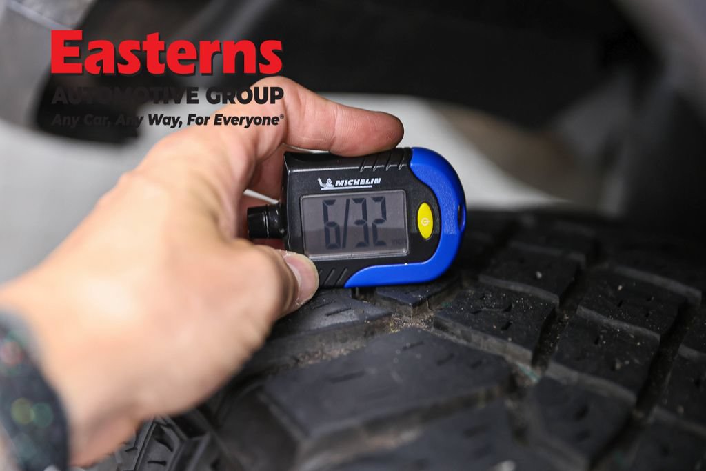 Used 2024 Jeep Wrangler Unlimited Sahara w/ Dual Top Group AWD/4WD image 30